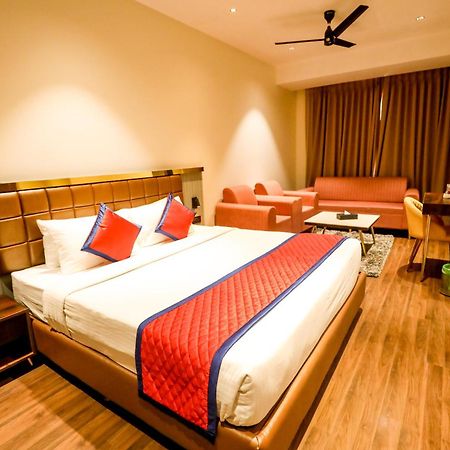 Spree Manor Hotel Aurangābād Esterno foto